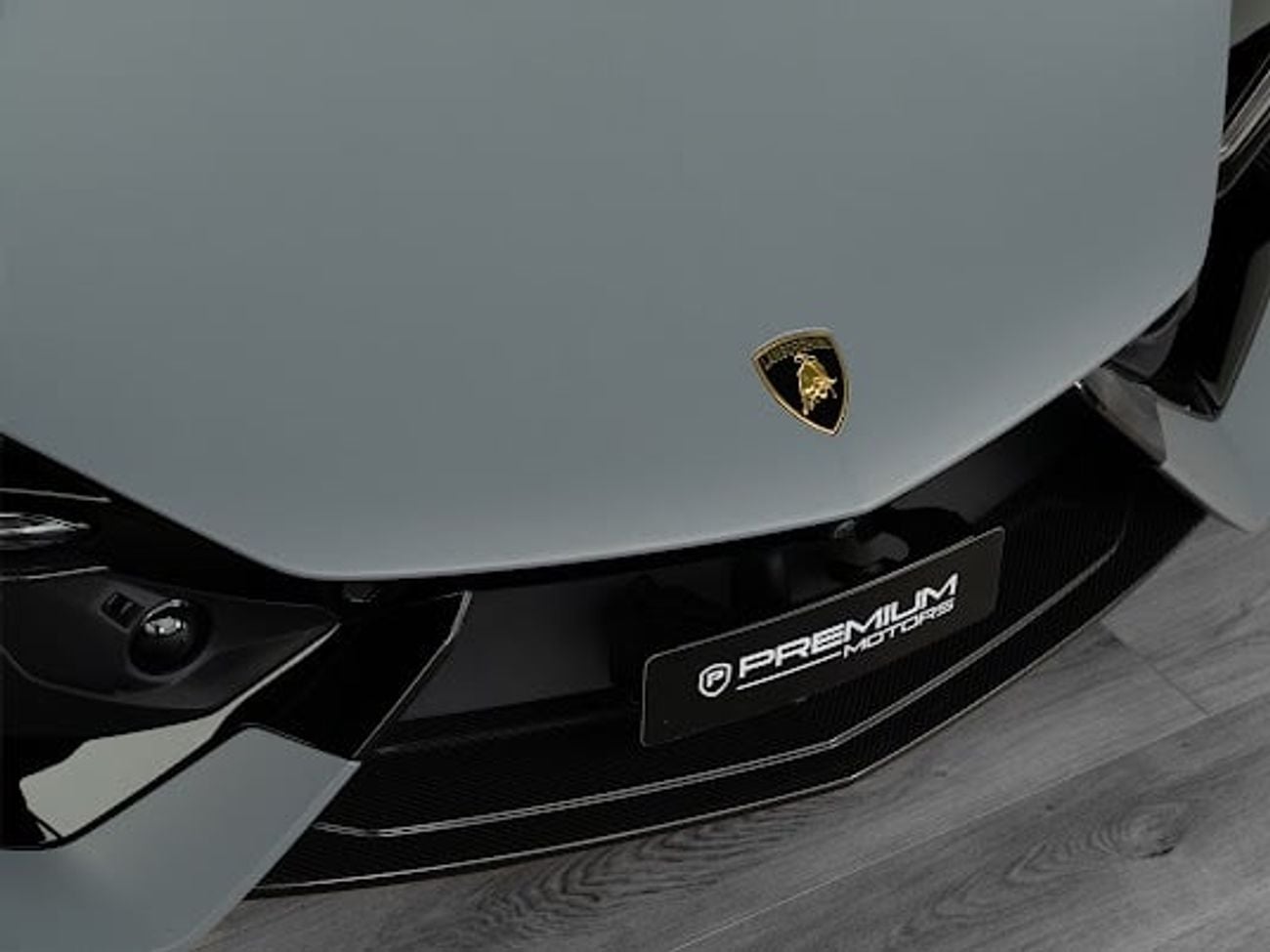 لامبورغيني ريفويلتو 6.5L V12 Hybrid