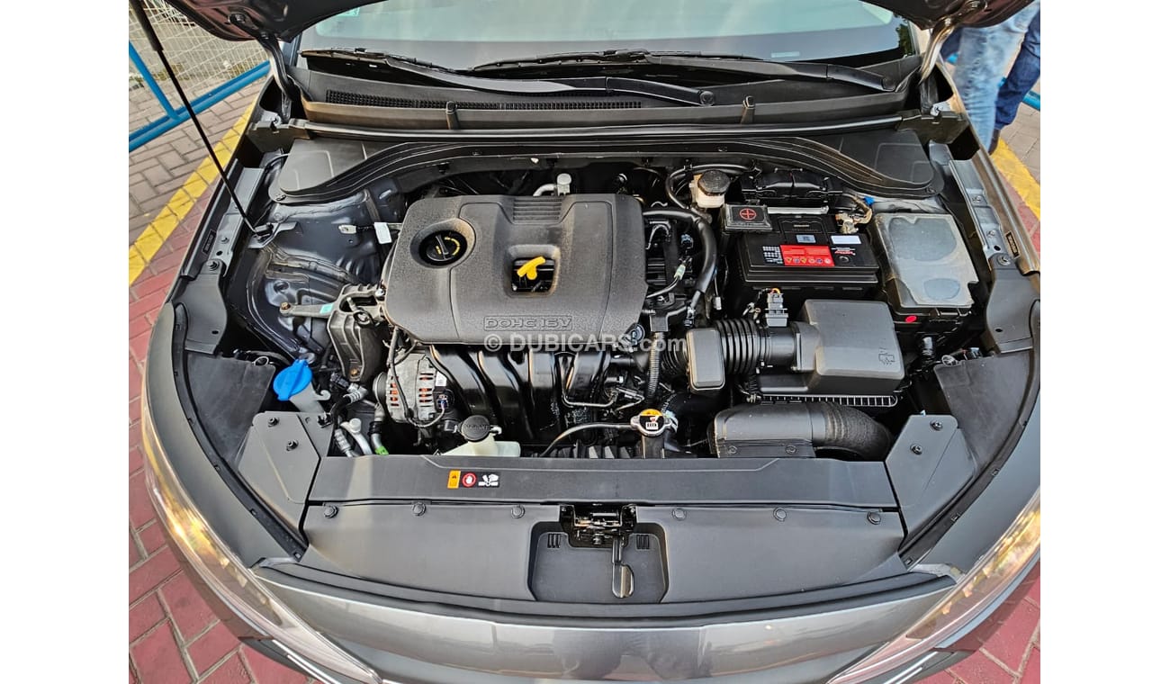 هيونداي إلانترا ELANTRA /  SUNROOF / RADAR / LEATHER (LOT # 16207)