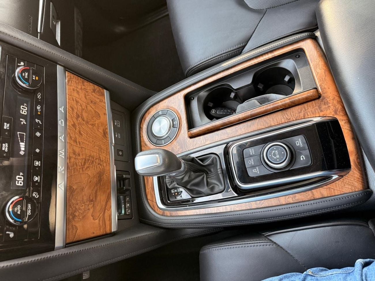 نيسان أرمادا SL full option Sunroof