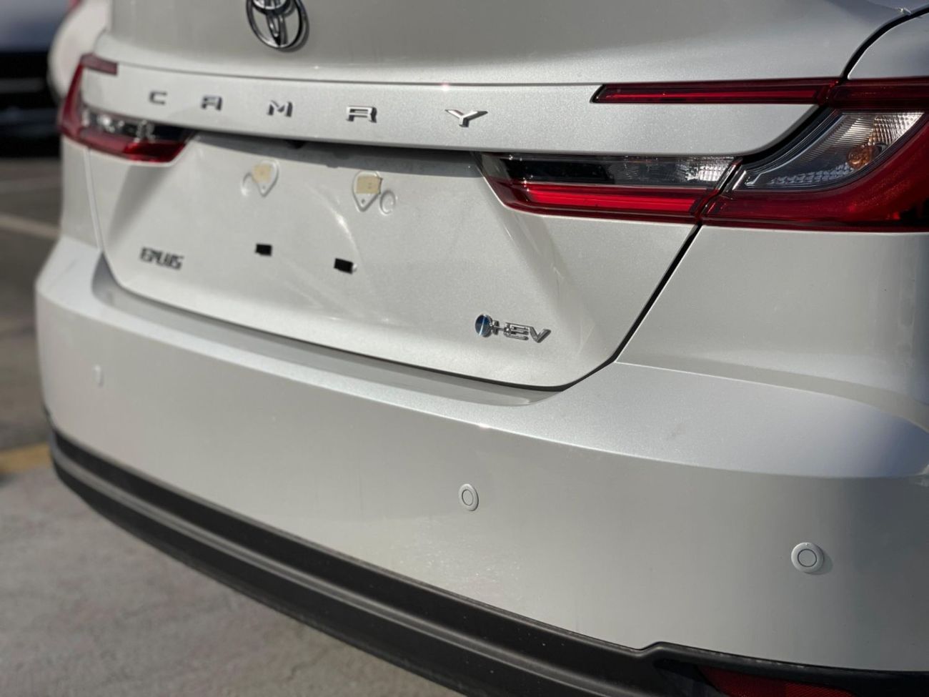 Toyota Camry 2025 TOYOTA CAMRY LE HYBRID E- PLUS