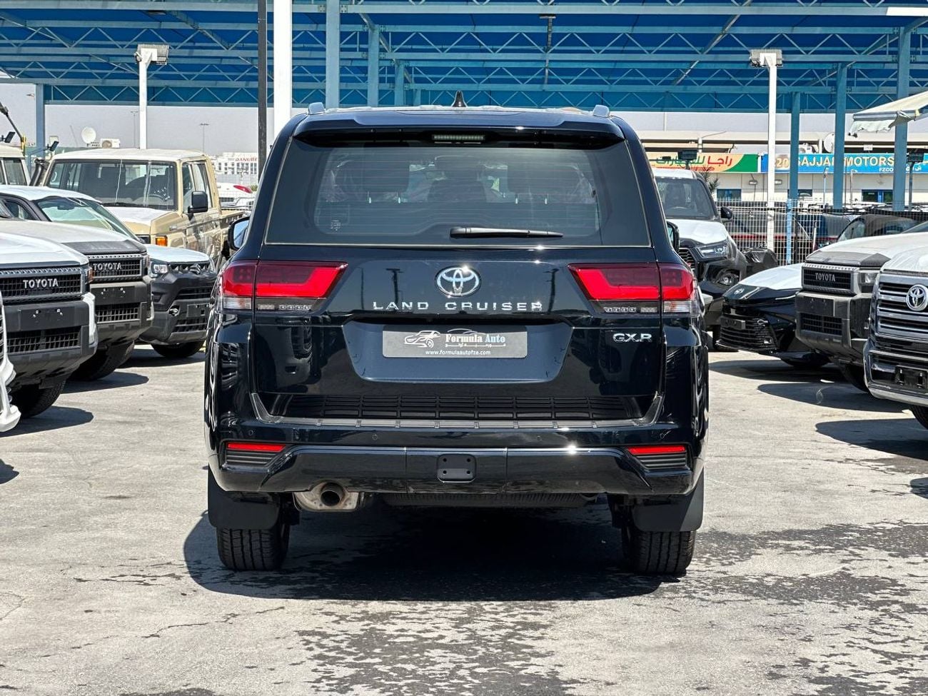 Toyota Land Cruiser GXR 4.0L PTR A/T // High Option with Radar , DVD&Back Camera , Cooling  Seats // Special Offer // By