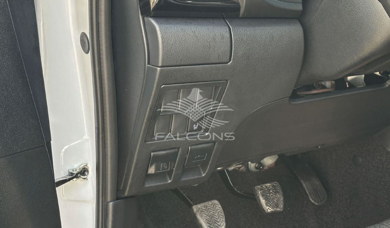 Toyota Hilux Toyota/HILUX D DC 4WD/ 2.4L ADVENTURE MT