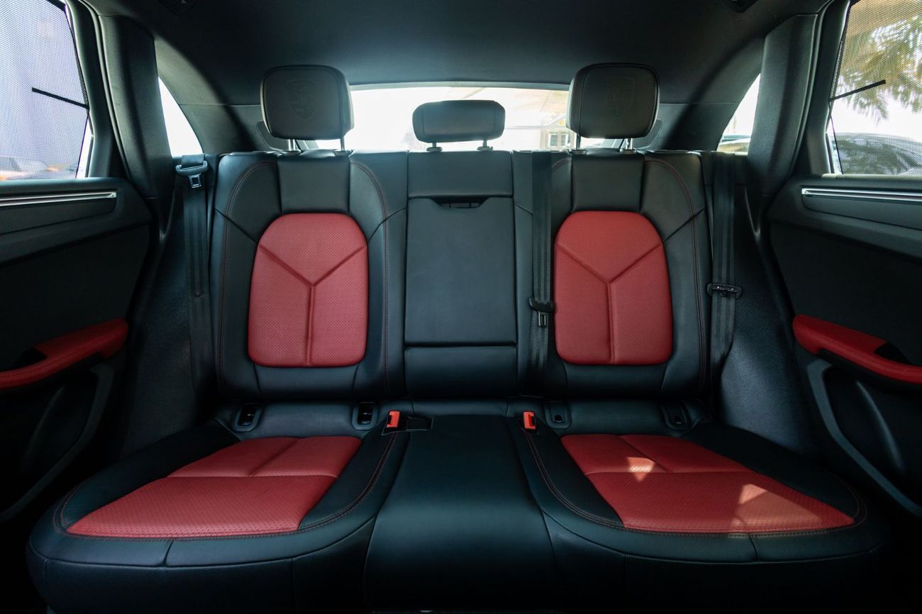 Porsche Macan Std 2.0L (252 HP)