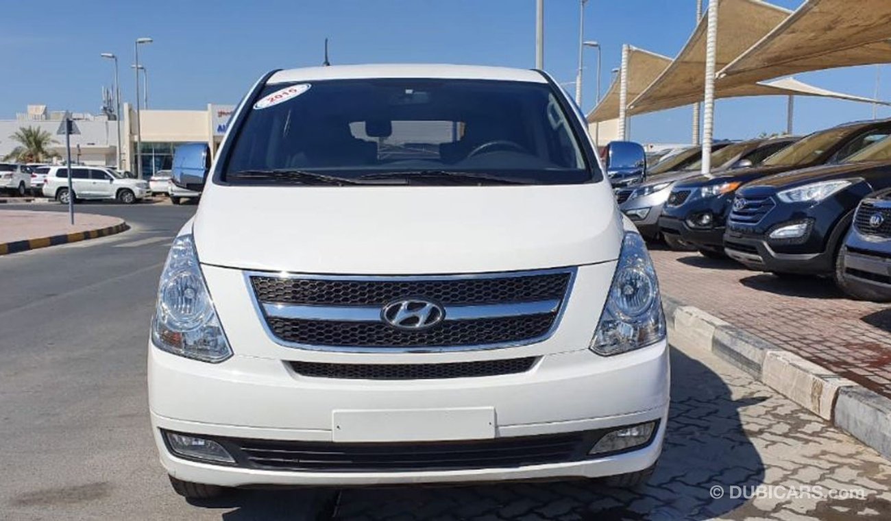Hyundai H-1 2015 Ward korea without paint without accidents