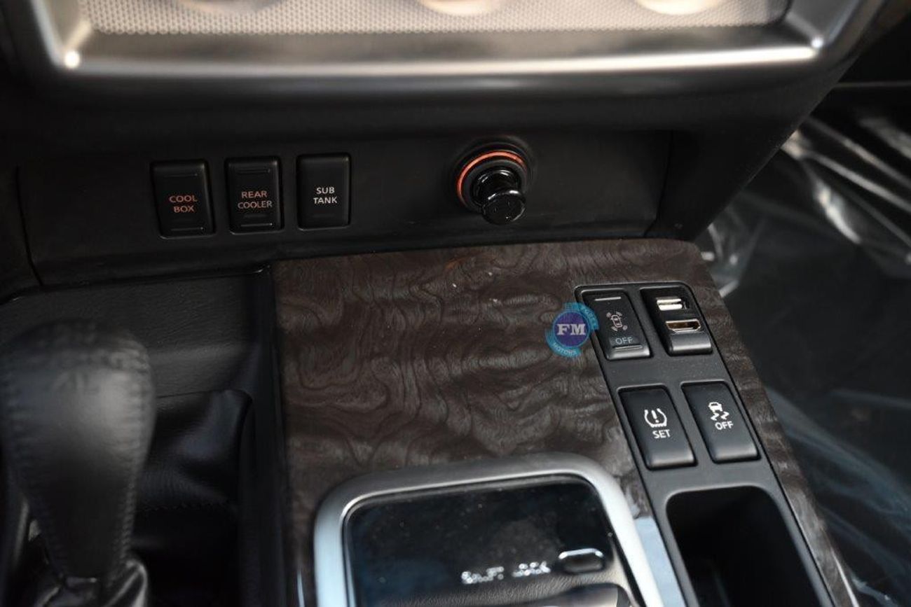 Nissan Patrol Super Safari Patrol Legend 4.8L 4WD 7 Seat Automatic