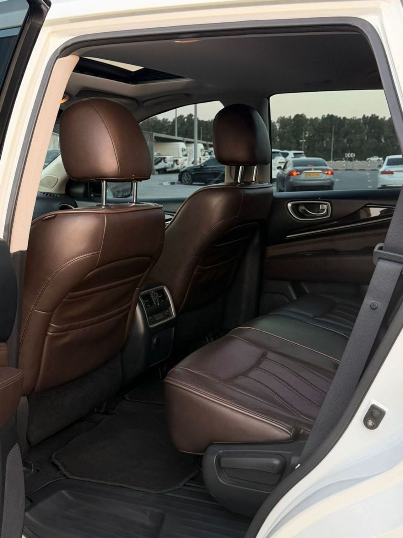 Infiniti JX35 Luxury 3.5L