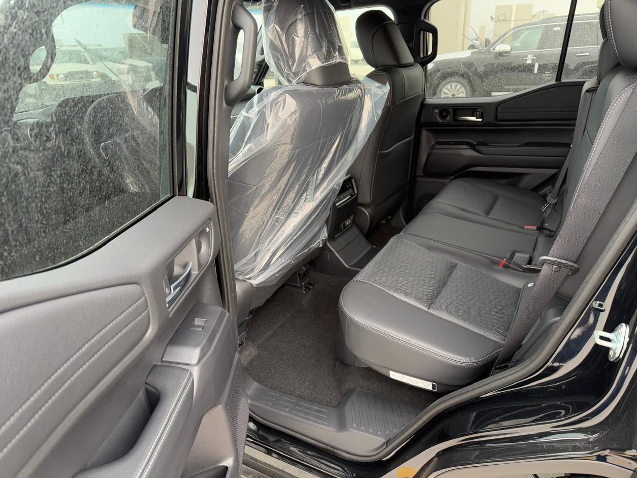 Toyota Prado VXR TOYOTA PRADO LUXURY PLUS 2.8L DIESEL FULL OPTION(EXPORT TO WEST AFRICA ONLY)