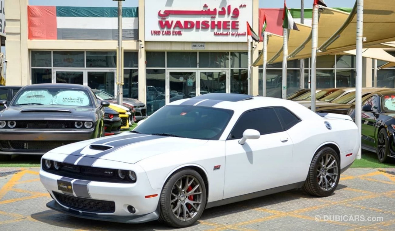 Dodge Challenger SOLD!!!!Challenger SRT V8 6.4L 2015/ GCC Spec/ FullOption/ Excellent Condition