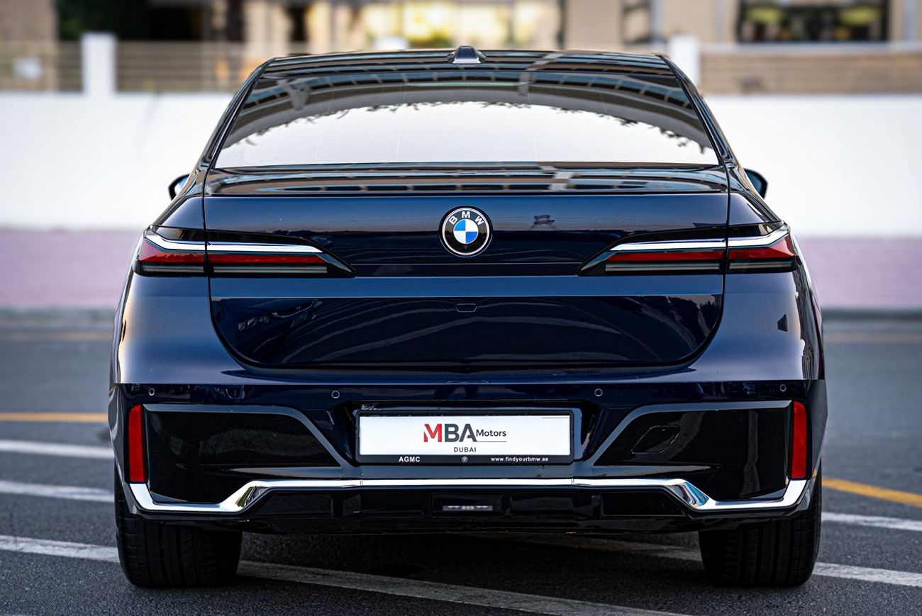 بي أم دبليو 740i