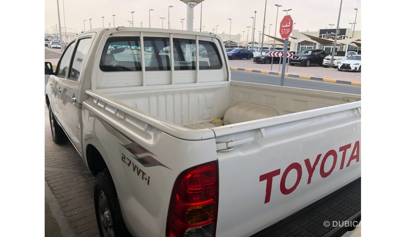 Toyota Hilux Toyota Hilux Pick up D/C 4x4, A/T, model:2009. Only done 80000 km