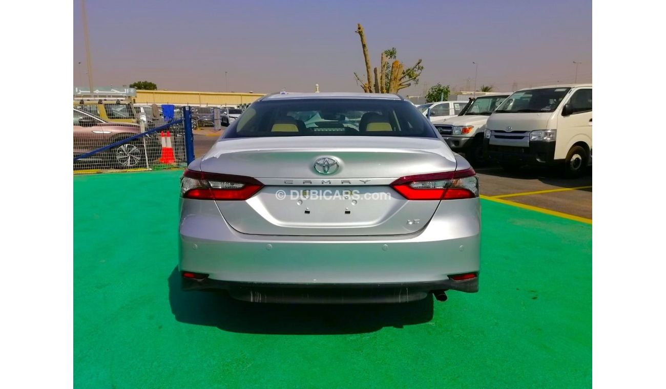 New Toyota Camry 2.5 petrol gcc xli 2023 model 2023 for sale in Dubai