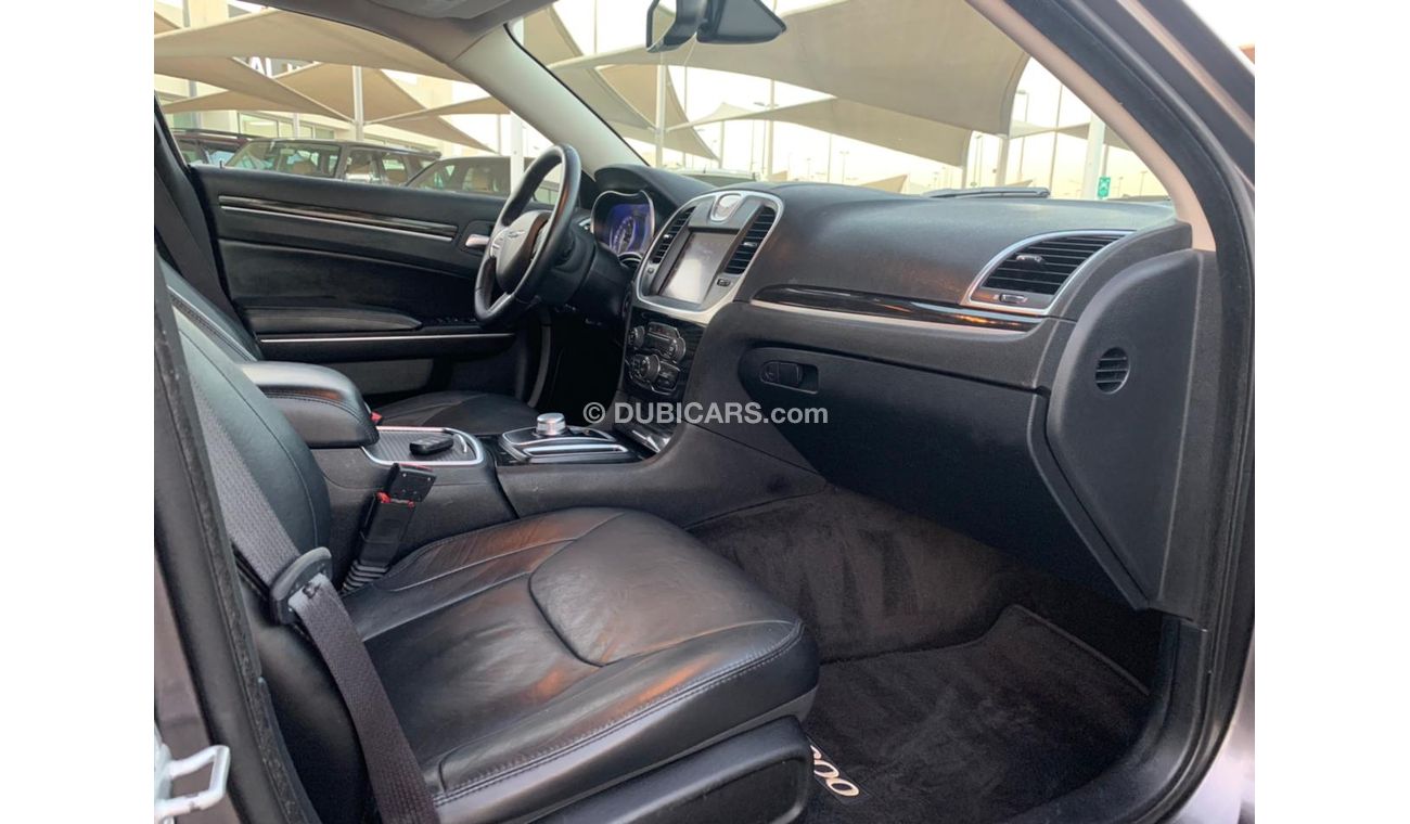 Chrysler 300C Chrysler C300 _2016_Excellent_Condithion _Full opshin