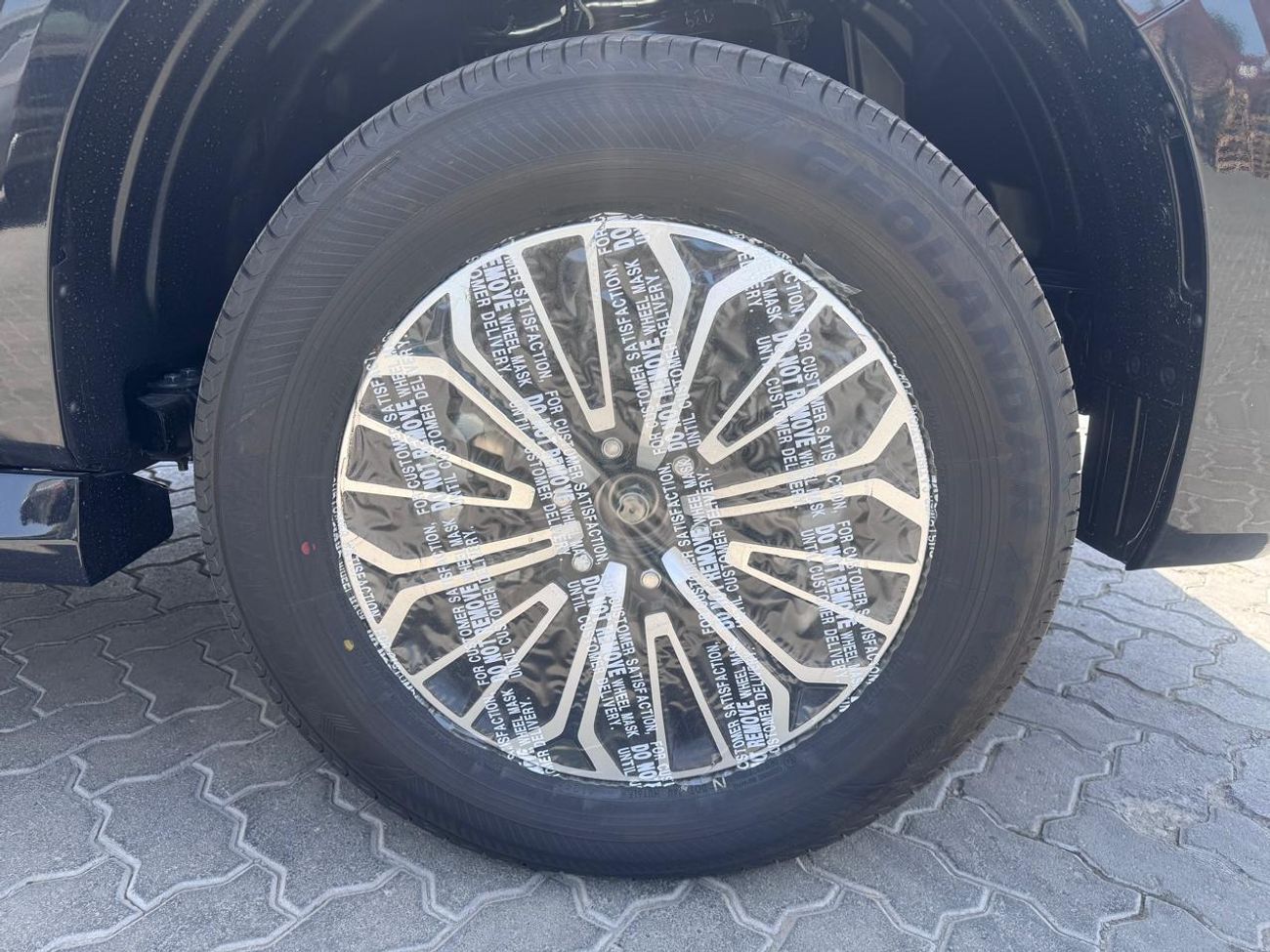 Nissan Patrol SE PLATINUM CITY 3.8L_2026_(BLACK/TAN)