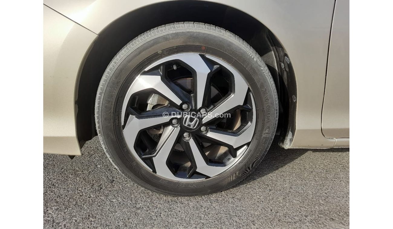 Honda Accord EX Honda Accord _2017 V4 full option very clean car accident free original paint