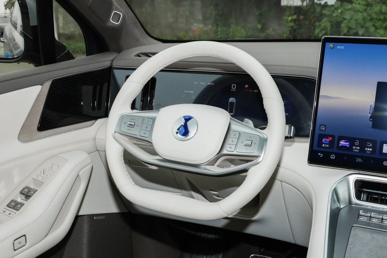 دينزا N8L 2.0T three-motor hybrid