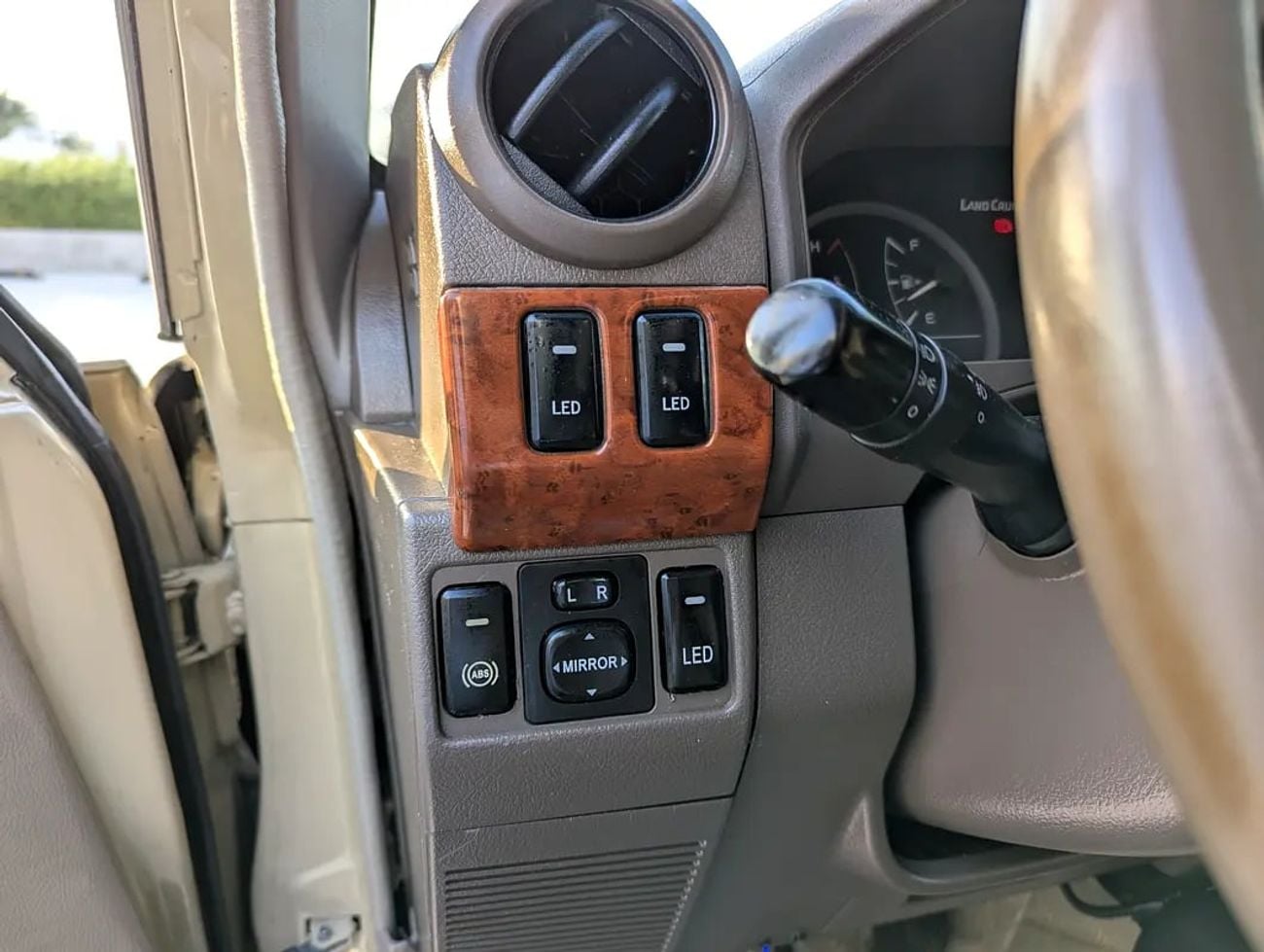 Toyota Land Cruiser 70 LC 79 LX - DIESEL - GCC Specs - Ready Adventure!