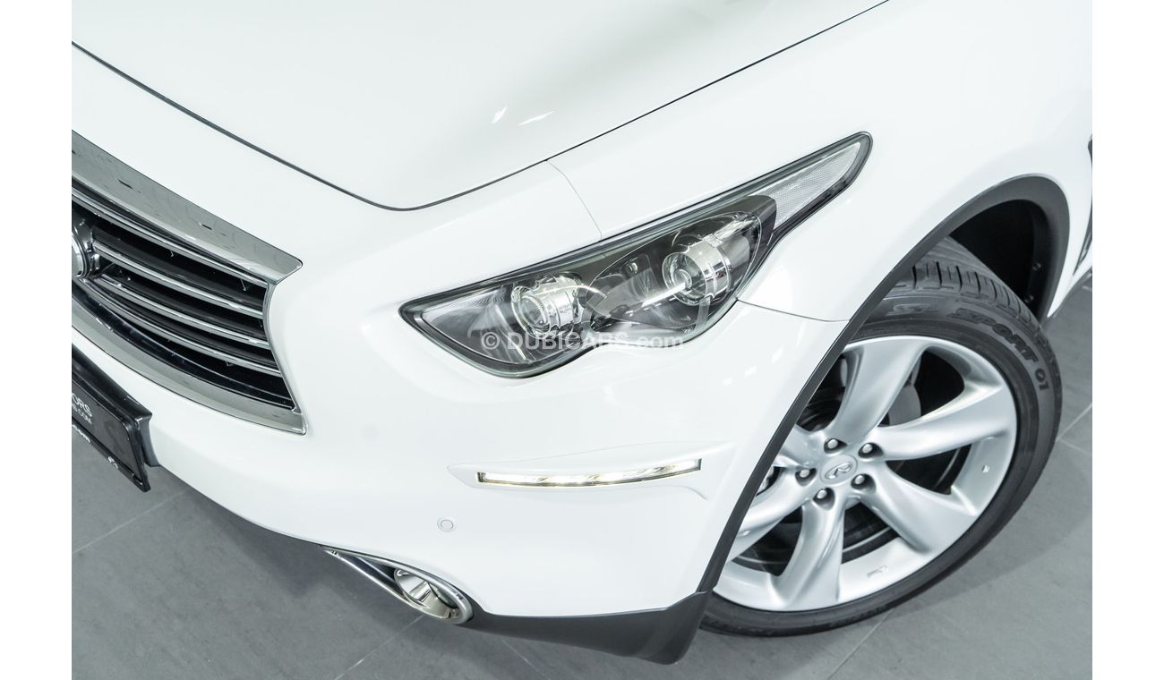 Infiniti QX70 2016 Infiniti QX70S 5.0L V8 Full Option / Full Infiniti Service & 5 Year Infiniti Warranty