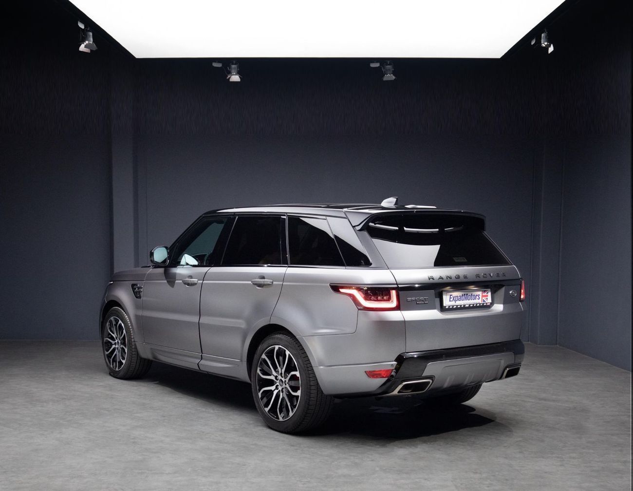 Land Rover Range Rover Sport P400 Dynamic • Full PPF • Al Tayer Warranty 2028 + Service Contract 2028 • FSH
