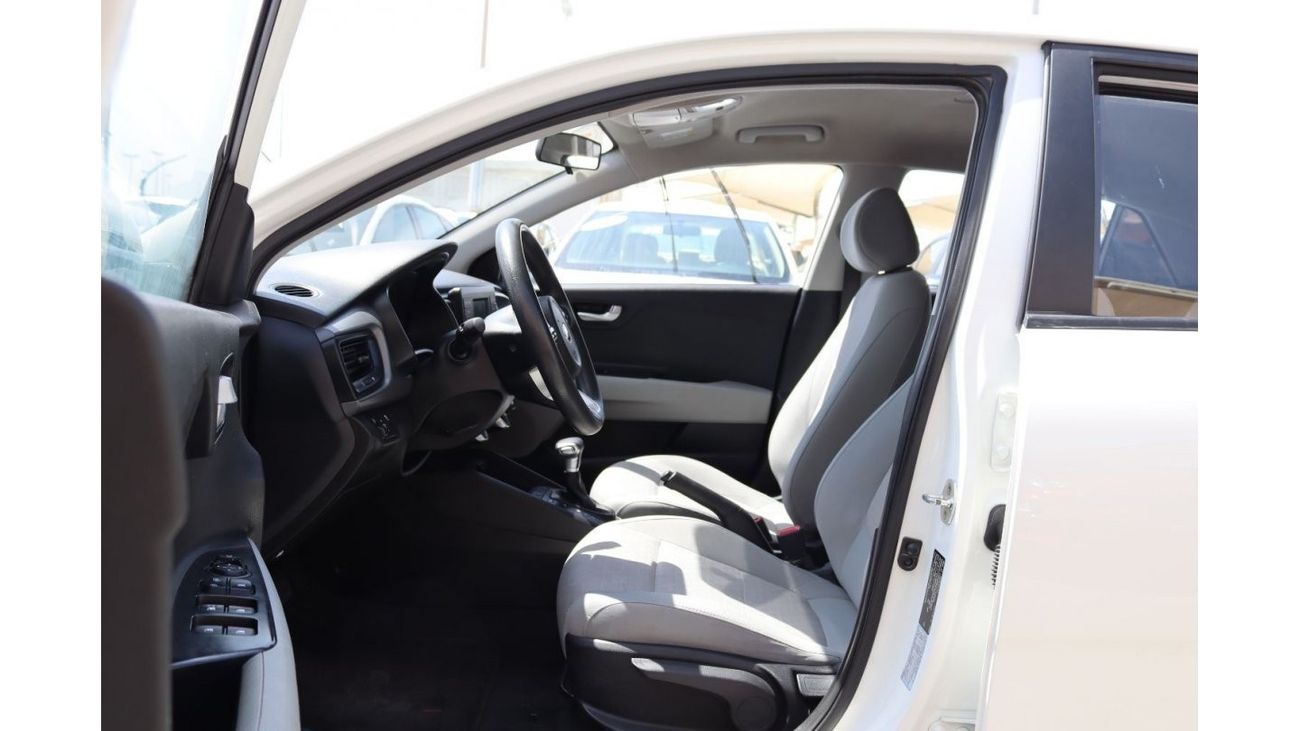 كيا ريو EX خالية من الحوادث - خليجي - مكينة 1400 سي سي - بحالة ممتازة من الدخل والخارج