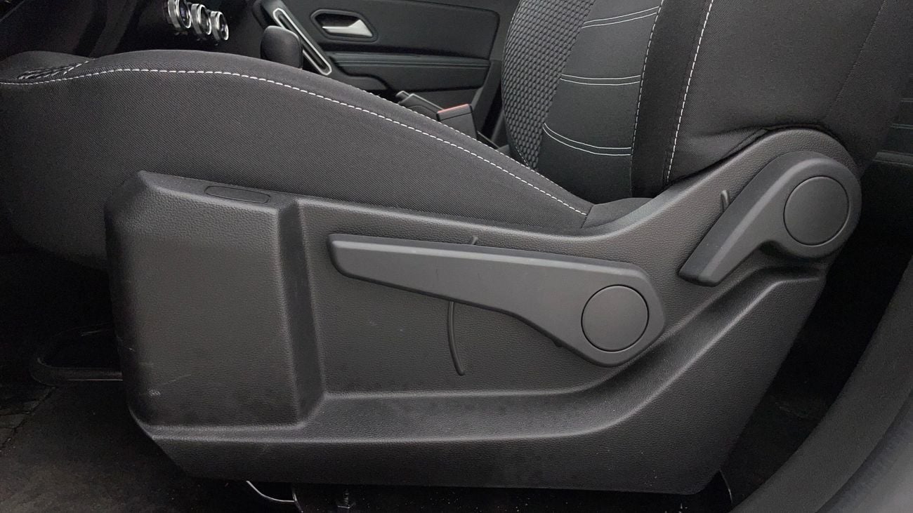 Renault Duster LE 1.6 | Zero Down Payment | Home Test Drive