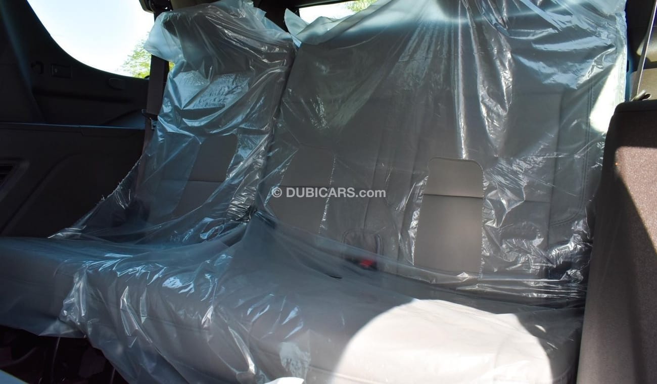 Chevrolet Tahoe LT 4WD | with Rear Entertainment | GCC Specs | 2023 | For Export Only