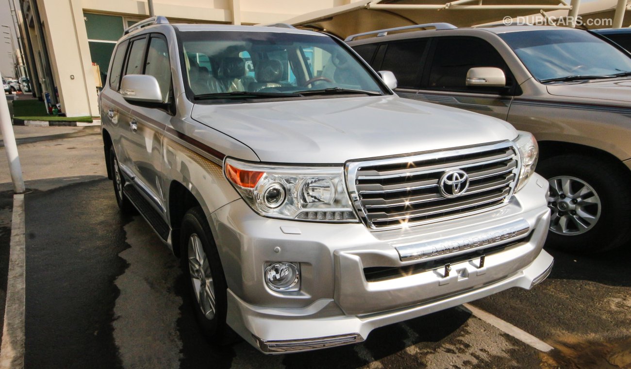 Toyota Land Cruiser GXR V6