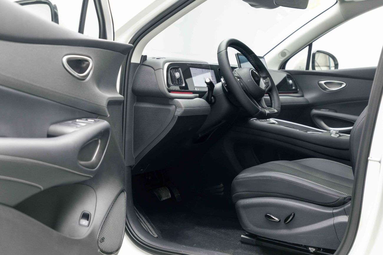 BYD Sealion 05 Flagship Intelligent - Sea White Inside Black Grey | Export Only