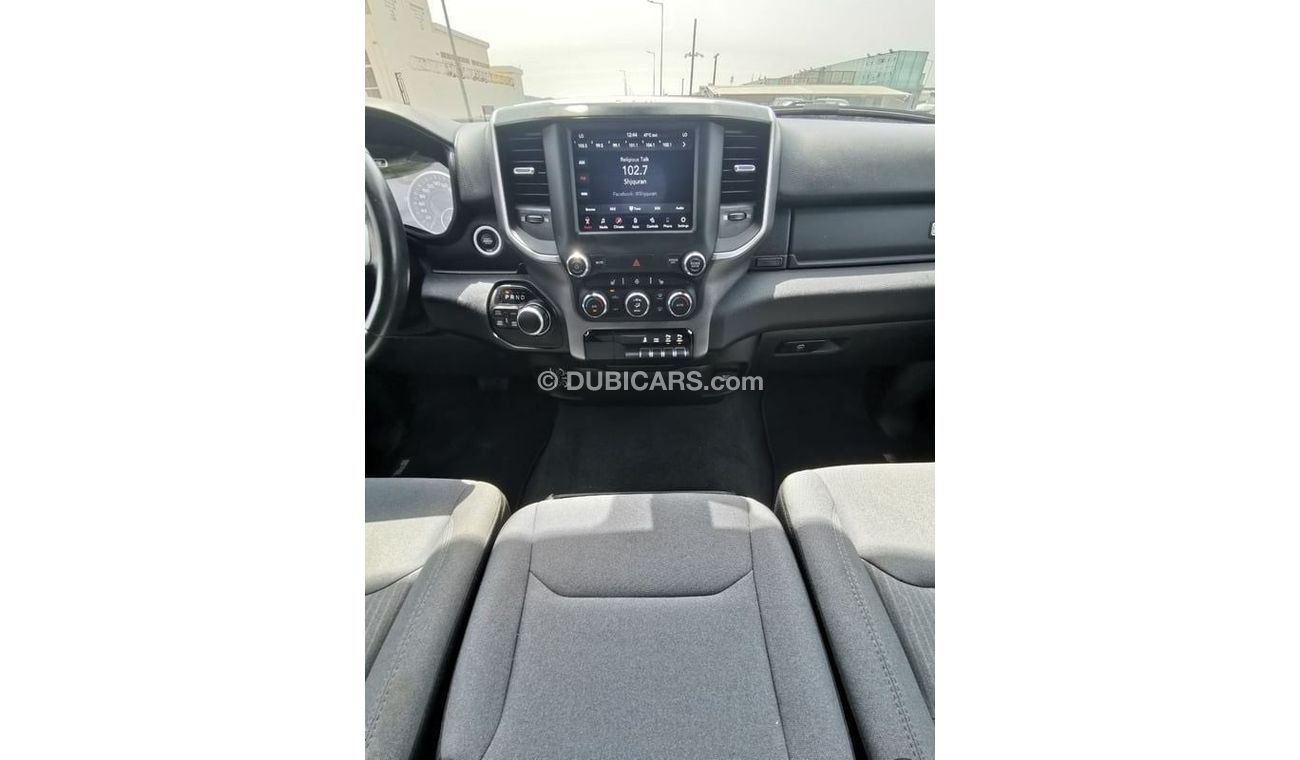 RAM 1500 Dodge RAM Bighorn - 2021 - Grey