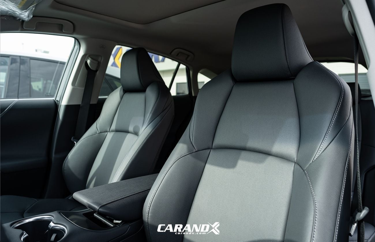 تويوتا فينزا 2.0L CVT 2WD Luxury Petrol 2025