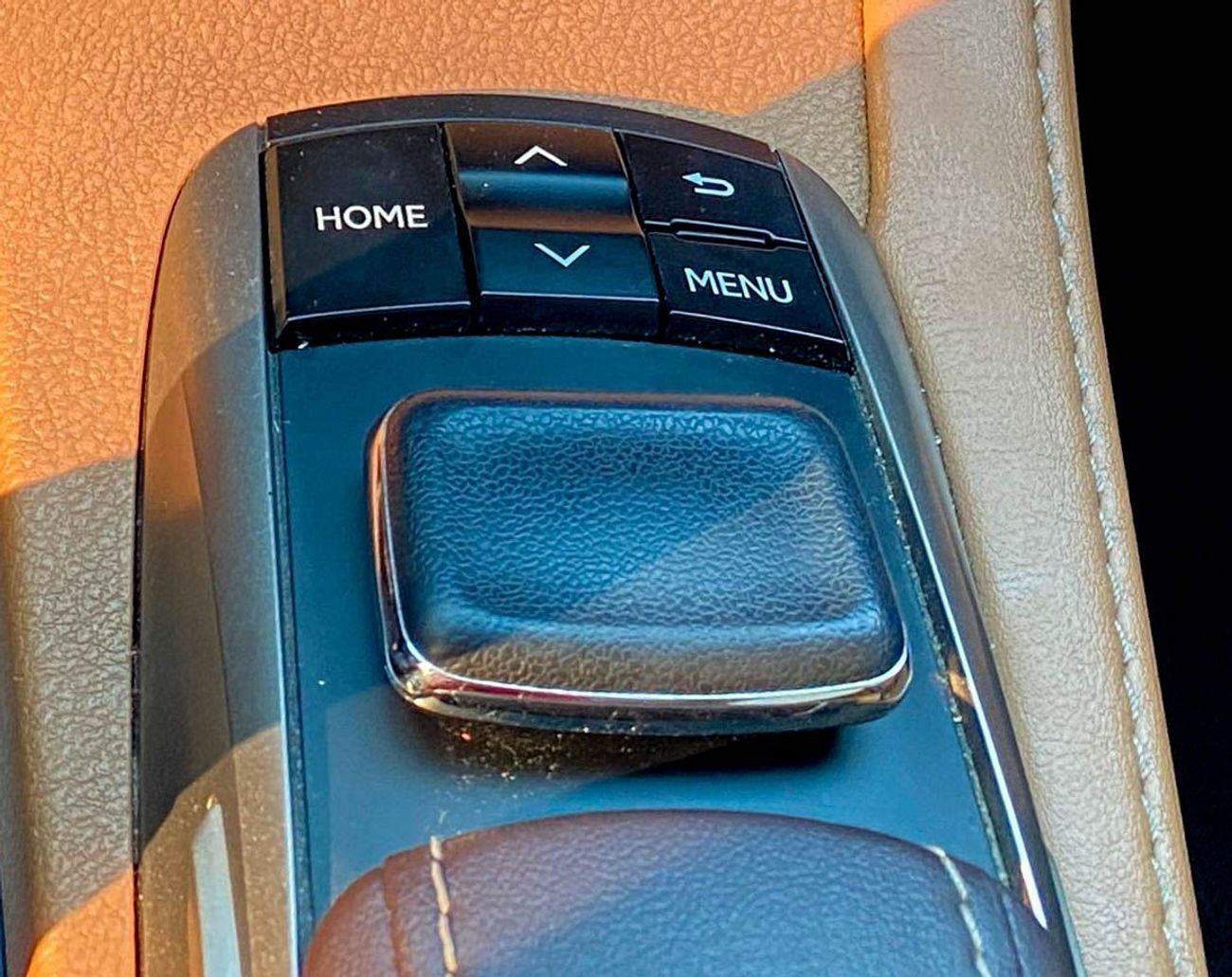 Lexus ES350 Platinum 3.5L FWD Lexus ES350 3.5L | V6 | 2018 GCC   | Accident Free  Excellent Cond