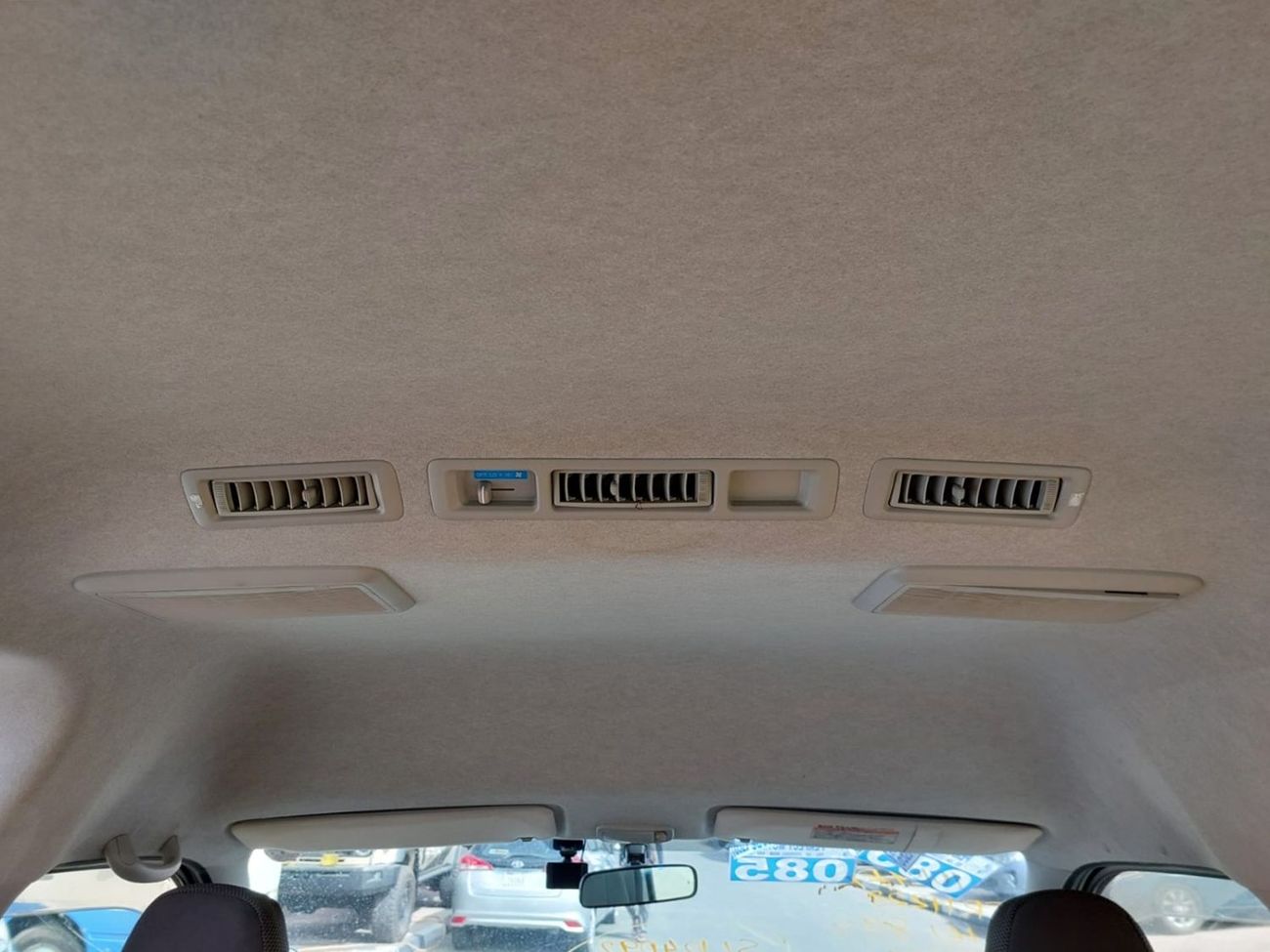 تويوتا هاياس TOYOTA HIACE VAN RHD 2015 MODEL 2.7 L PETROL AUTOMATIC(PM61832)