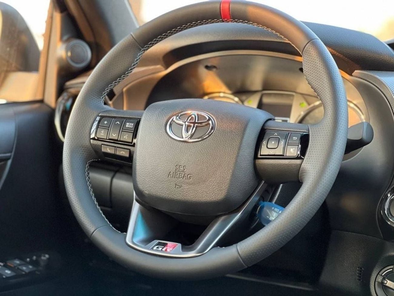 Toyota Hilux GR SPORT PICK-UP 2.8L 4X4 DSL A/T // 2026 // FULL OPTION WITH 360 CAMERA , POWER SEATS // SPECIAL OF