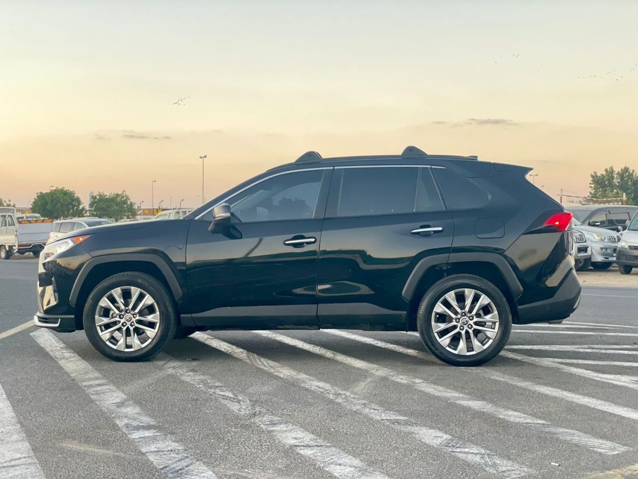 Toyota RAV4 2021 Toyota Rav4 Limited Edition Full Option+ 2.5L V4 With Radar & Sensor - Heat Cool Seats - 20,400