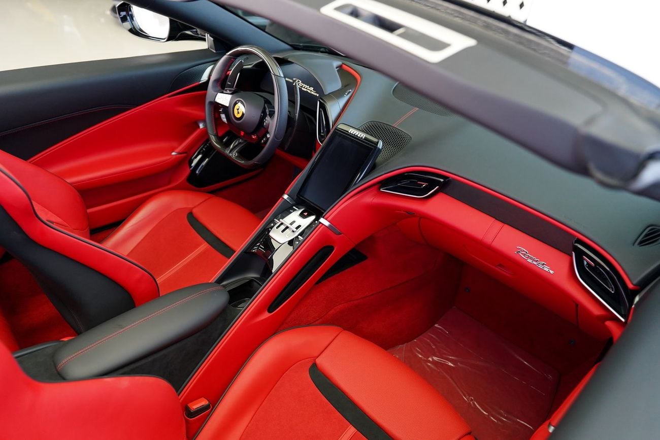 Ferrari Roma Spider
