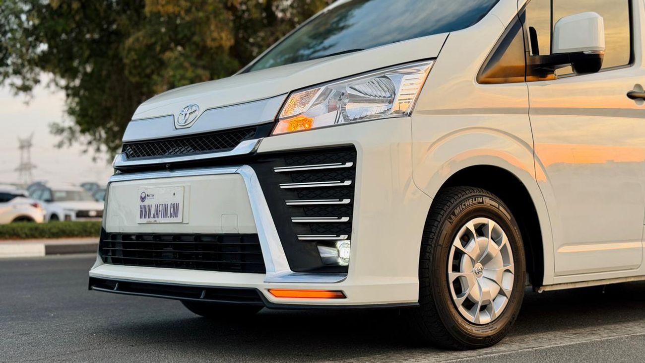 Toyota Hiace 13 SEATER | 2WD | AUTOMATIC TRANSMISISON | 2.8L DIESEL ENGINE | 2024 | RHD