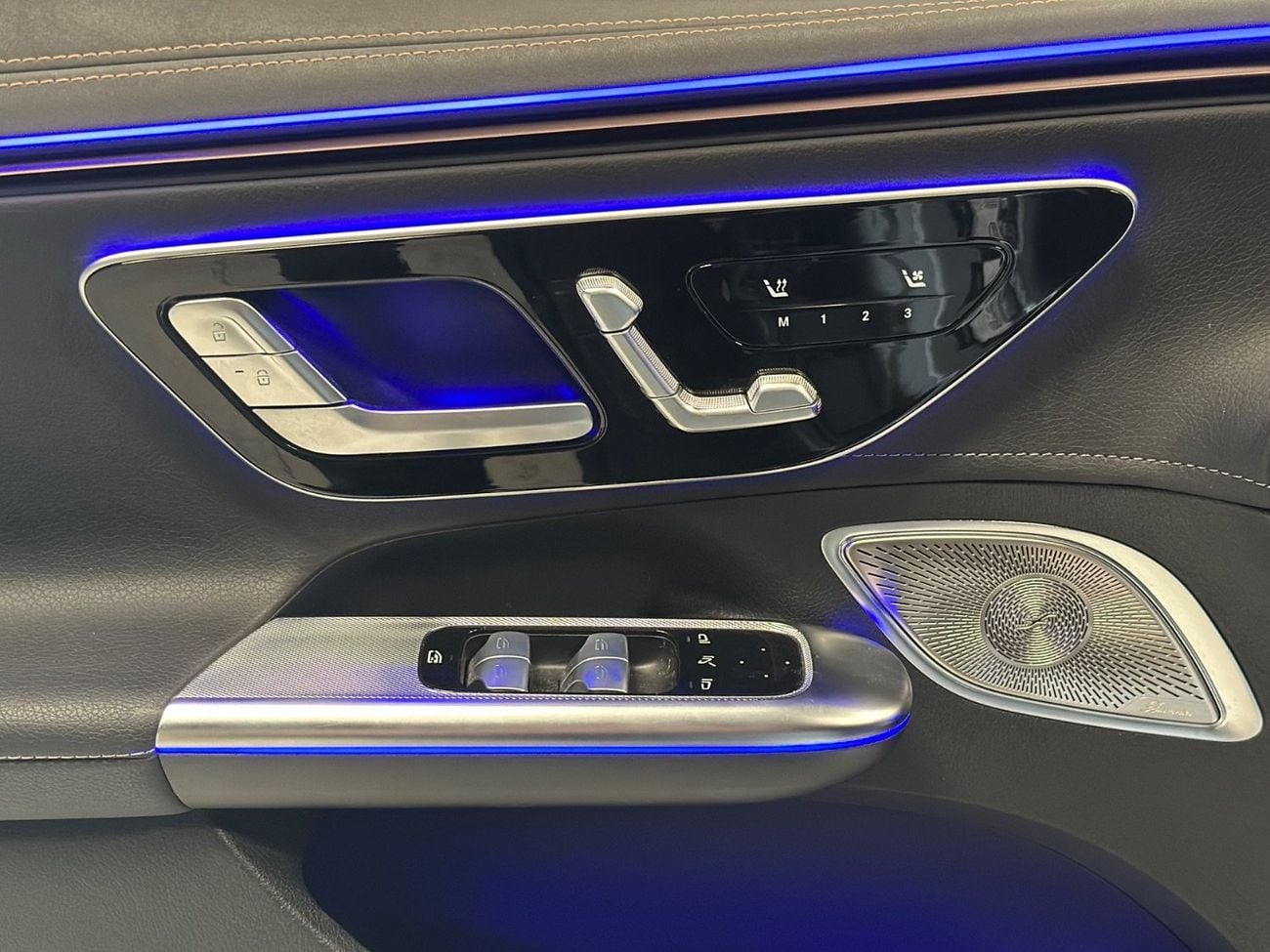 مرسيدس بنز EQE 350+ Premium +