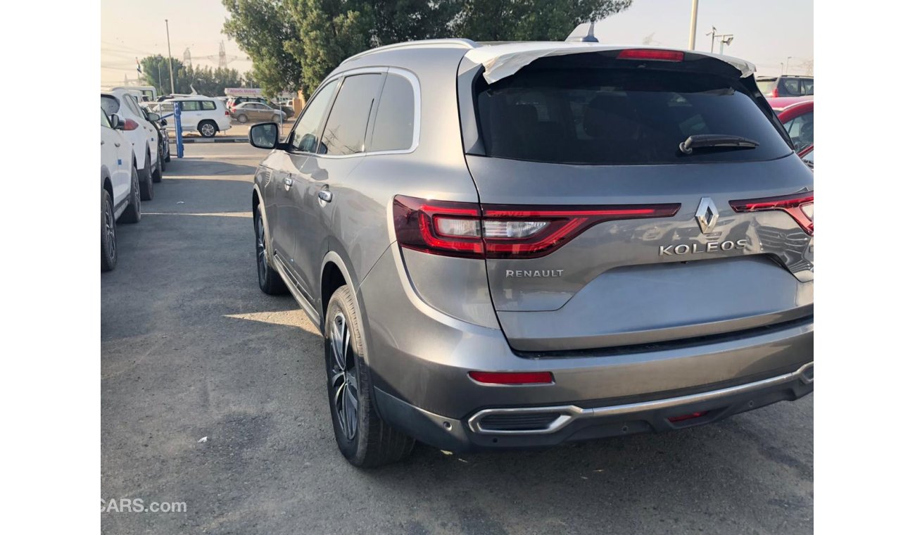 Renault Koleos GCC SPECIFICATION 2018 MODEL 0KM WITH SUNROOF, LEATHER SEATS AUTO ORIGINAL  SPEAKER BOSS COMPANY