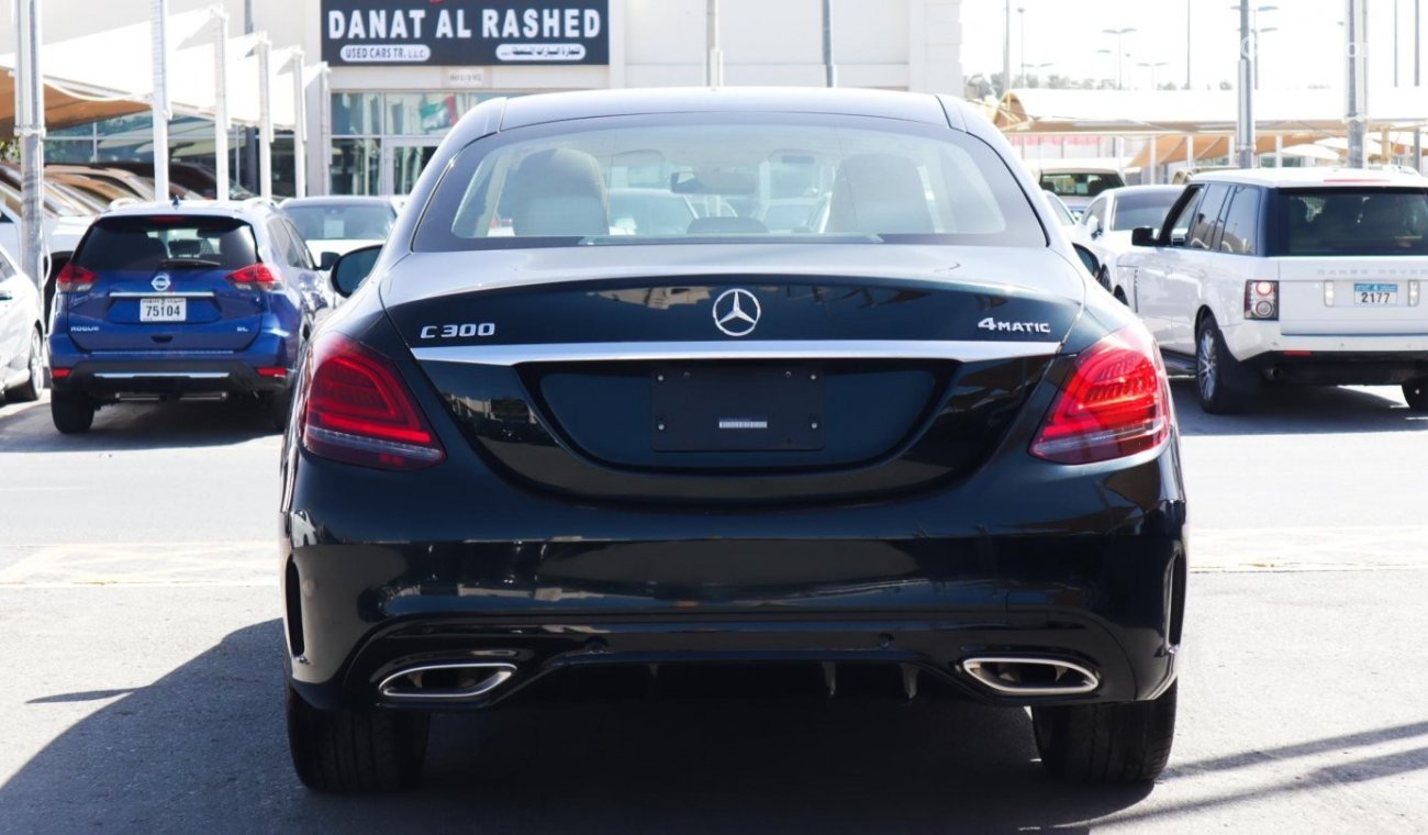 مرسيدس بنز C 300 4Matic