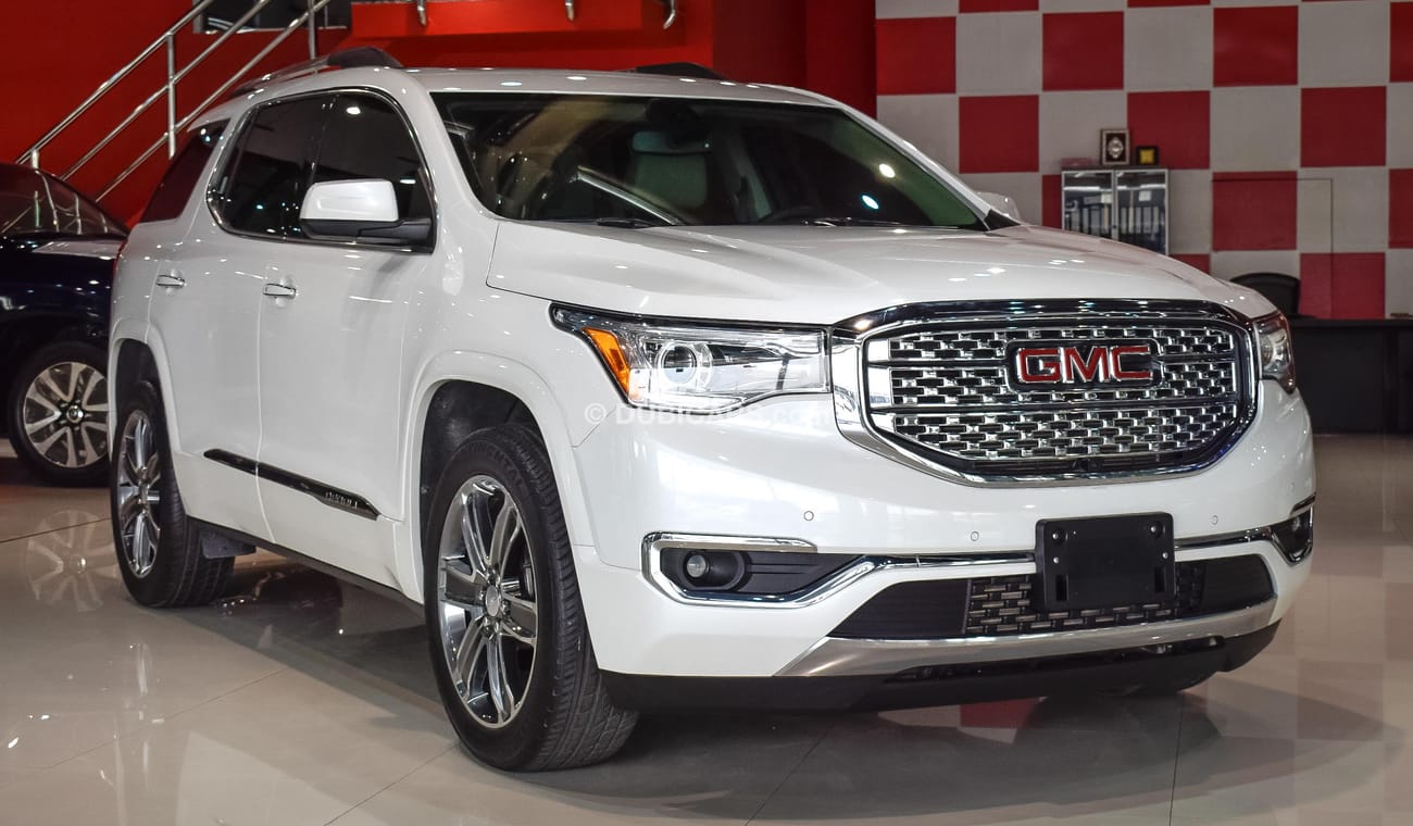 GMC Acadia AWD DENALI
