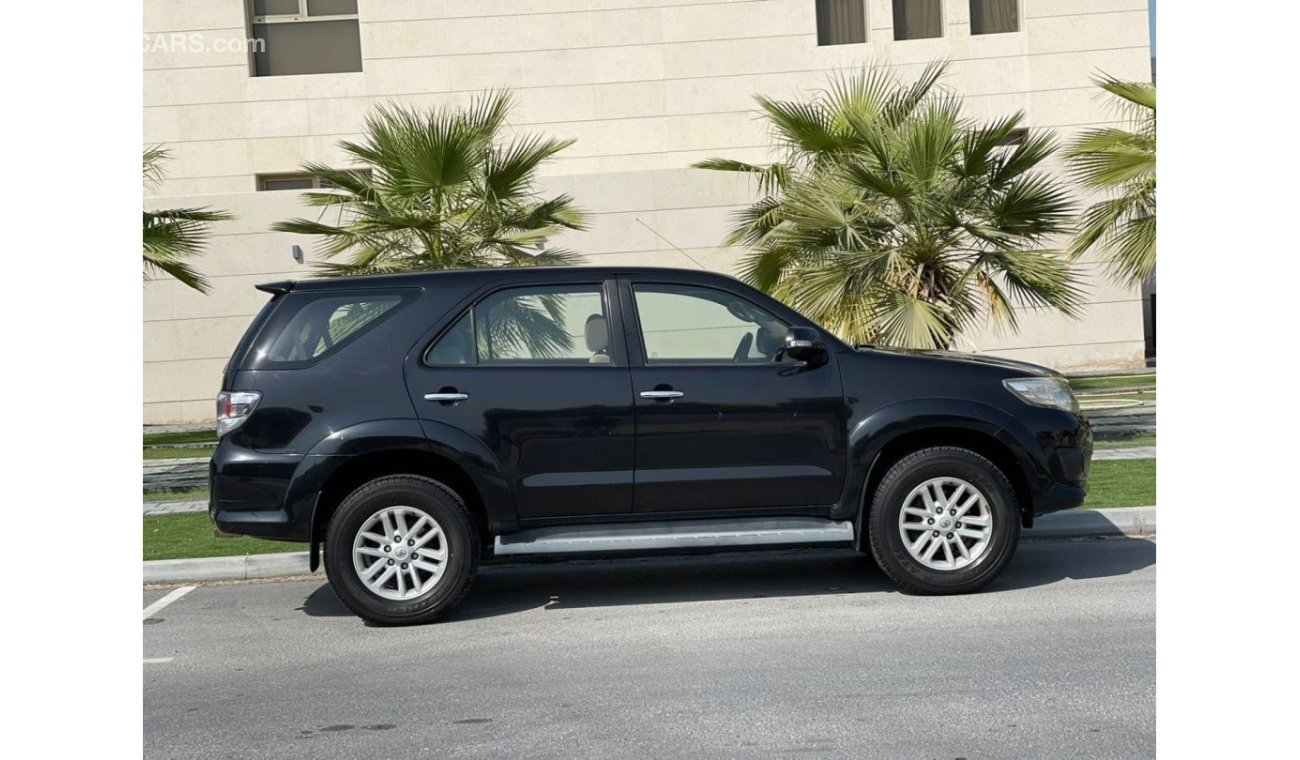 Toyota Fortuner SR5 || GCC || Service History Available || Low Mileage || Very Well Maintained