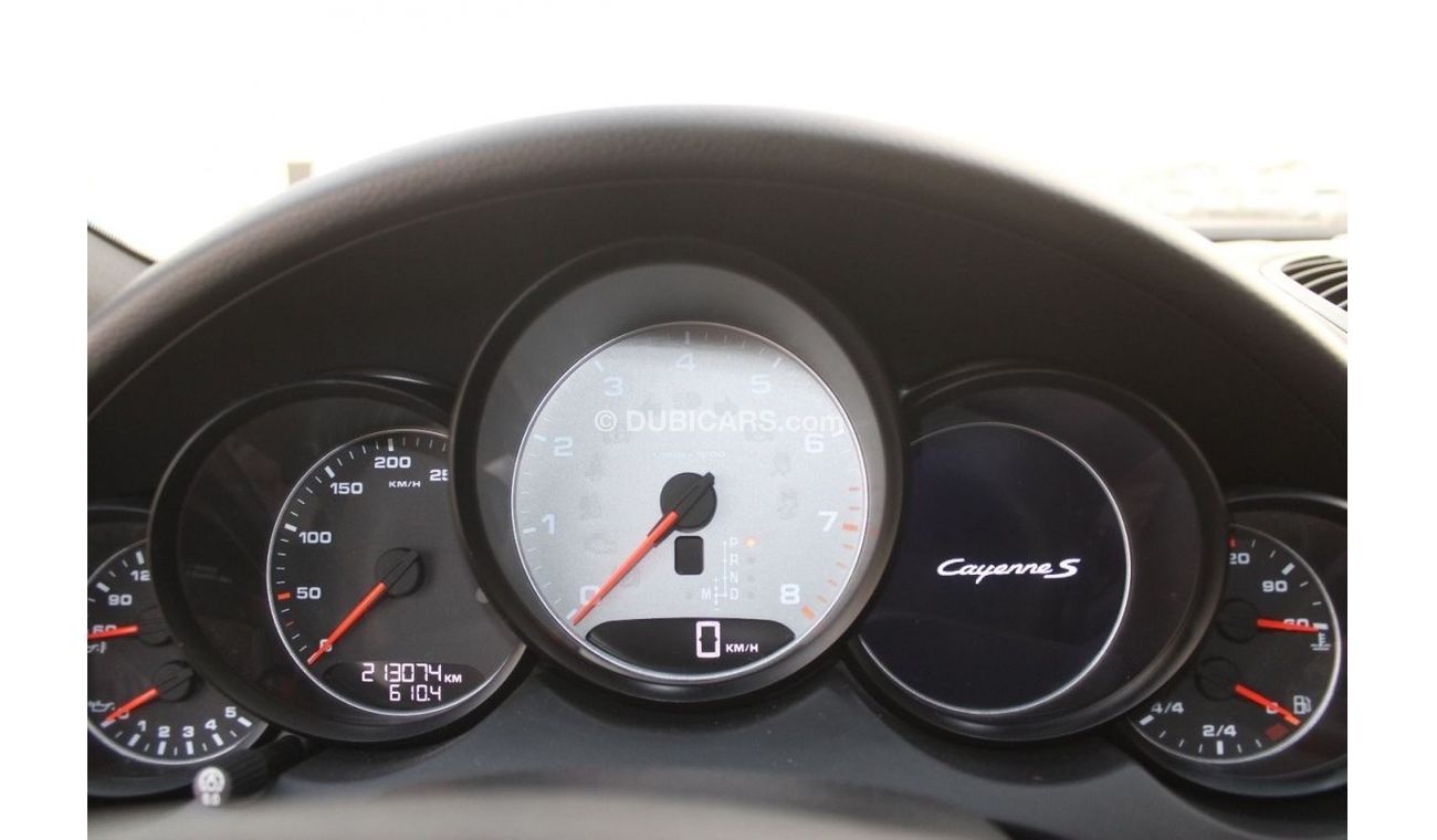 Porsche Cayenne Porsche Cayenne S 2011 GCC, in excellent condition, without accidents, full option, very clean from