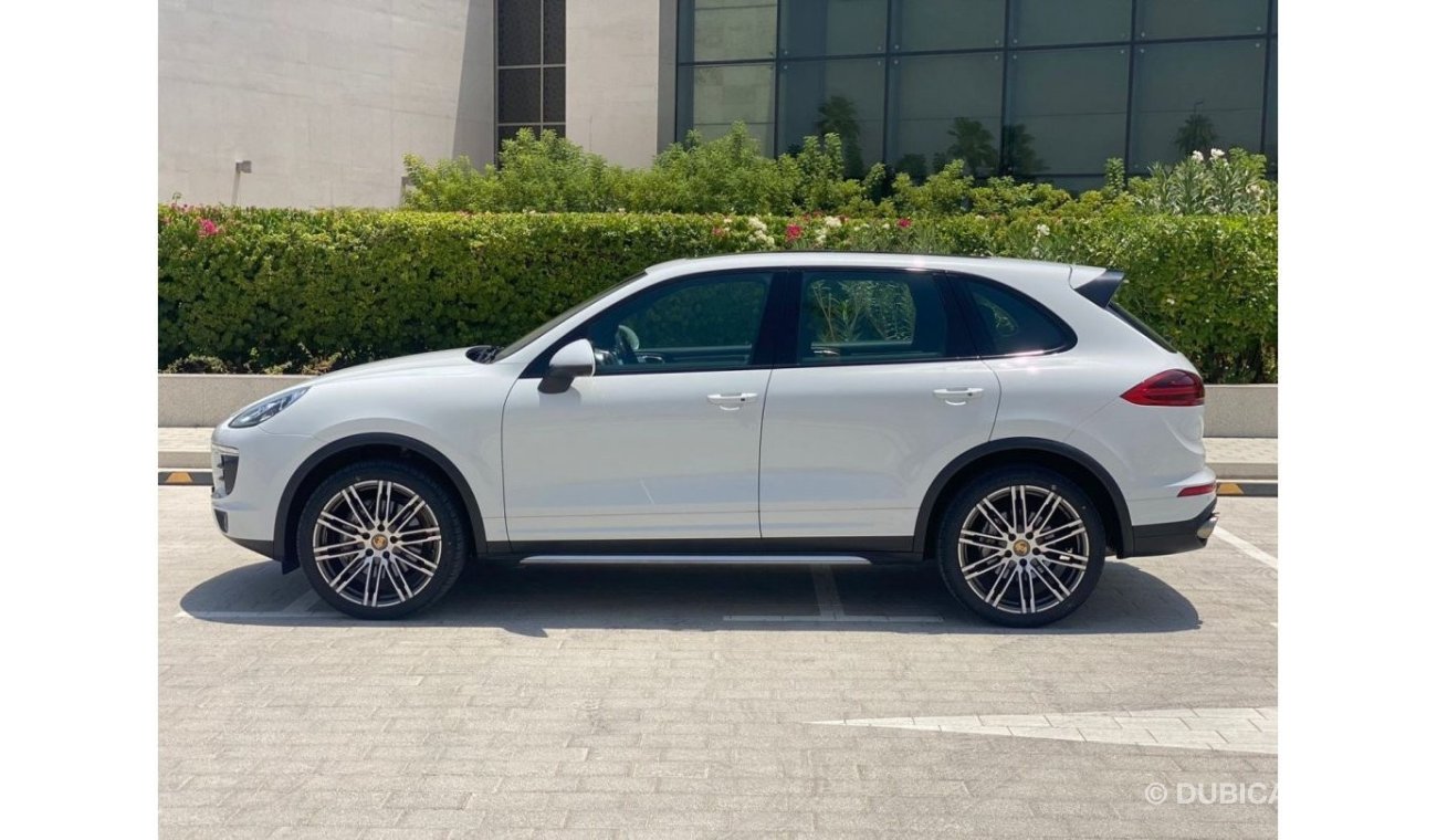 Porsche Cayenne Porsche Cayenne S  Panoramic  GCC 2016 Under Warranty