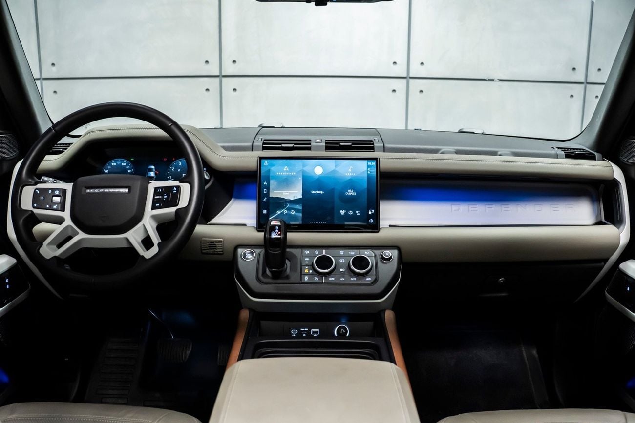 Land Rover Defender P300 110 SE 2.0L (5 Seater)