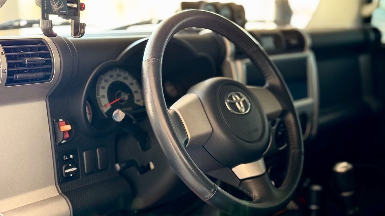 تويوتا إف جي كروزر GXR 4.0L A/T