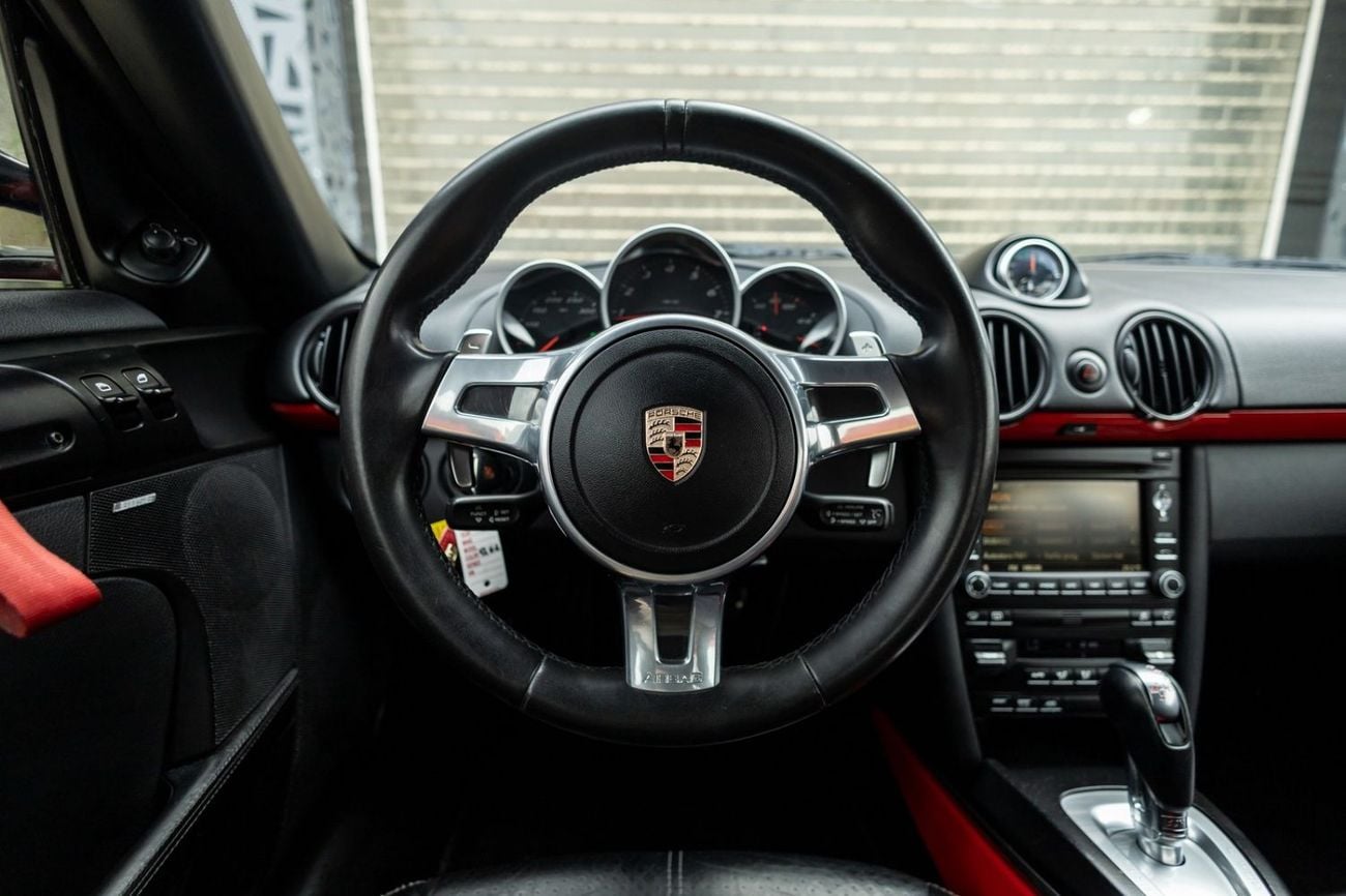 Porsche Cayman R 3.4L 2012 Porsche Cayman R GCC
