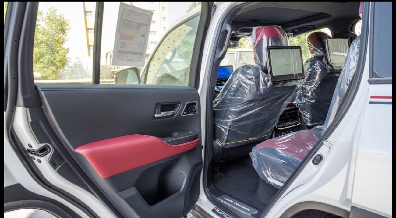 تويوتا لاند كروزر TOYOTA LC300 GR 3.5L HEV PETROL HYBRID 2026 GCC