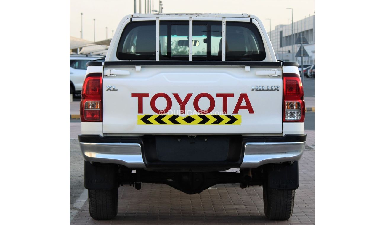 تويوتا هيلوكس تويوتا هيلوكس 2017 ديزل خليجي بحالة ممتازة بدون حوادث نظيفه جدا من الداخل والخارج