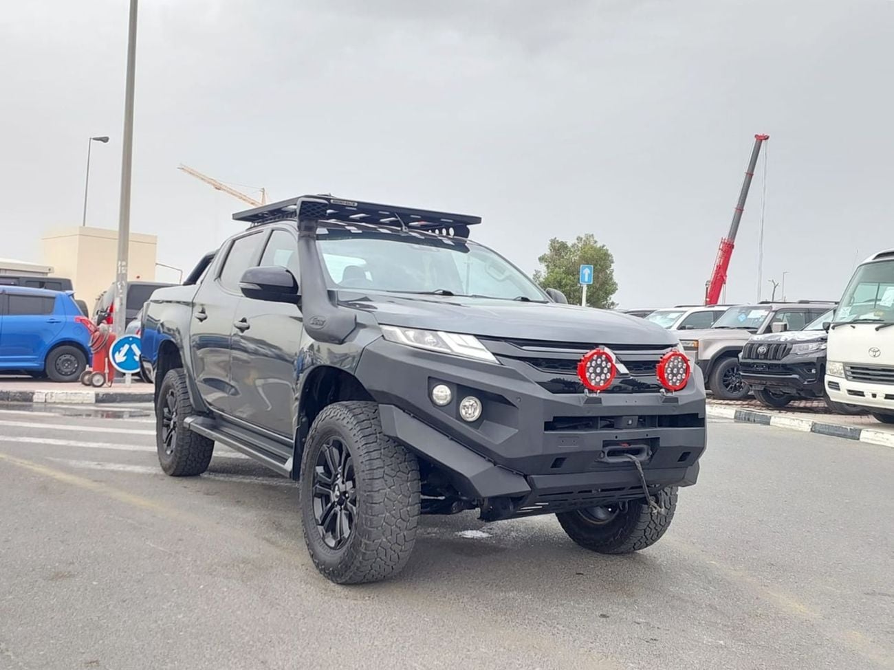 ميتسوبيشي تريتون MITSUBISHI TRITON PICKUP RHD 2020 MODEL 2.4 L DIESEL AUTOMATIC(PM04983)