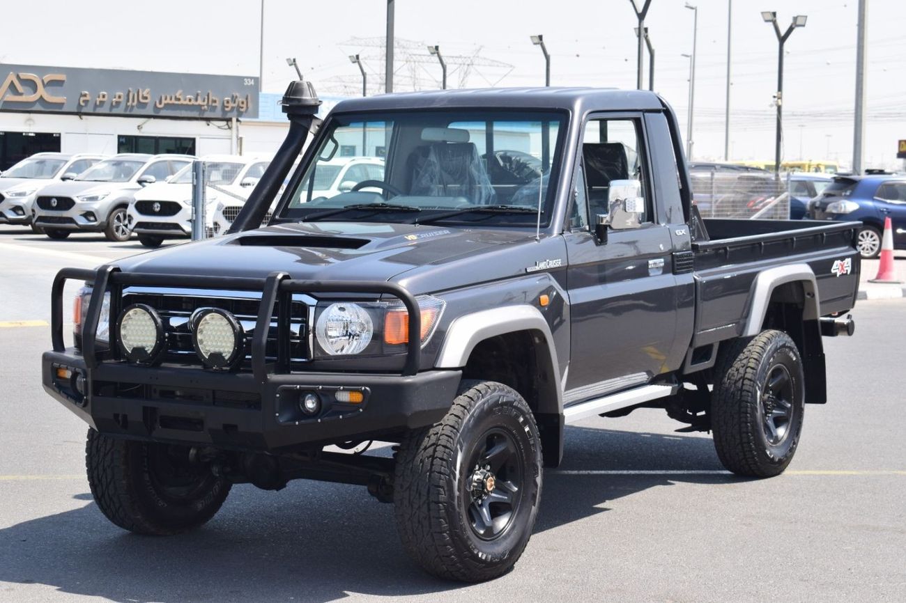 Toyota Land Cruiser Pick Up PICKUP DLX 4.5L