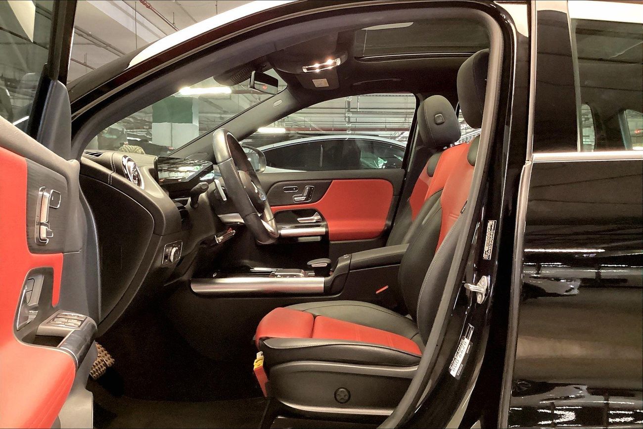 Mercedes-Benz GLA 200 Premium | Guaranteed Warranty | 0 Down Payment